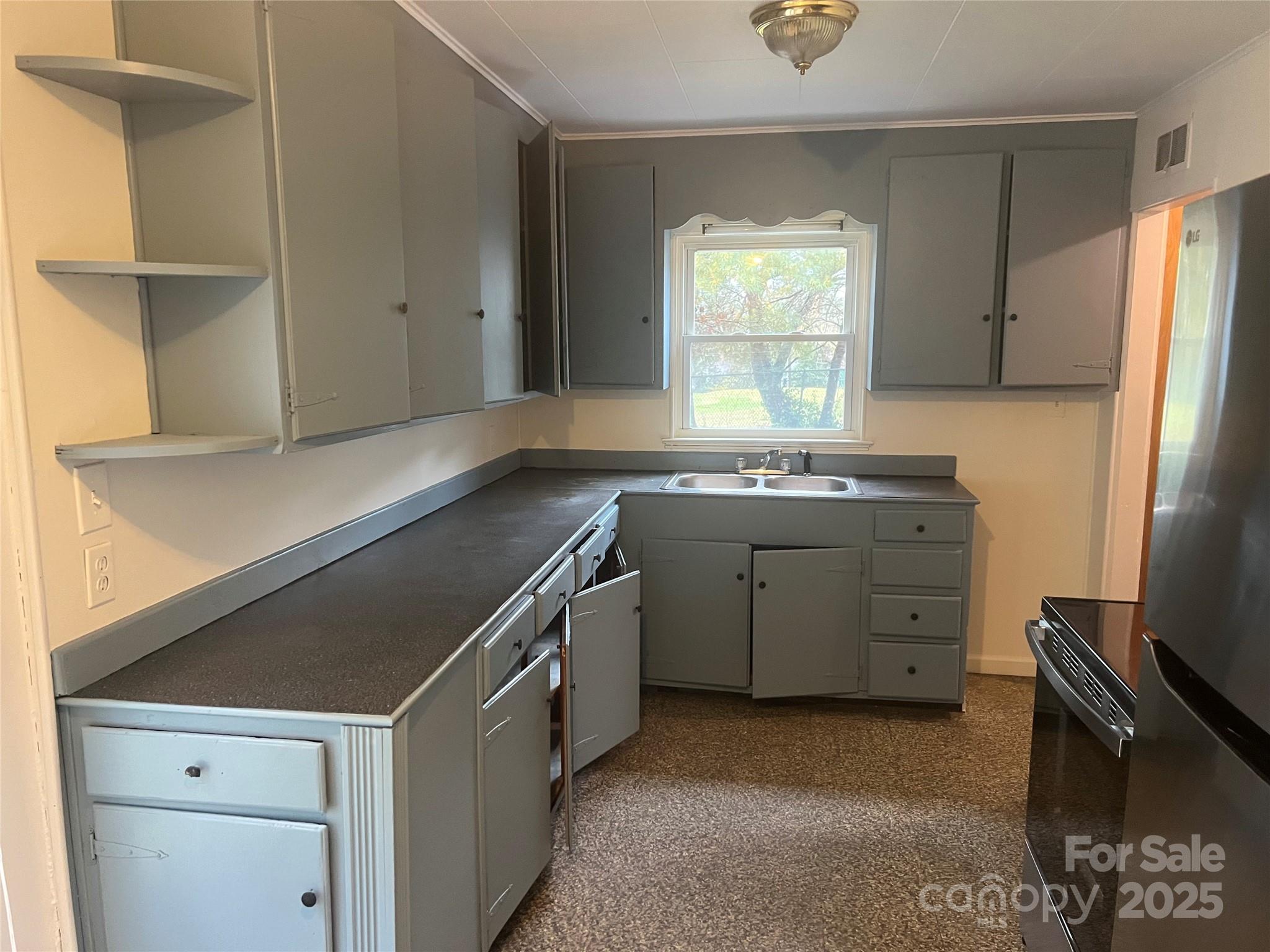 243 Governors View — Asheville