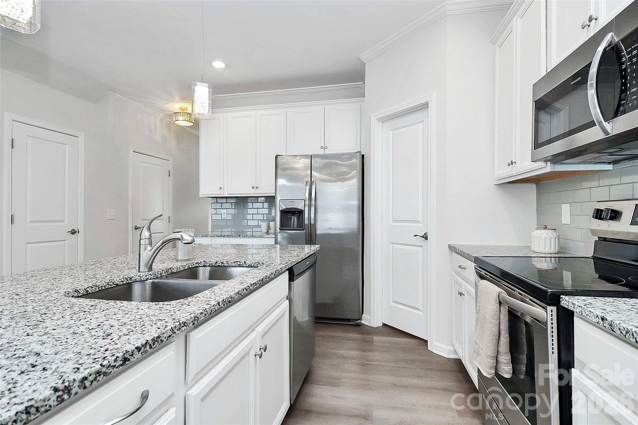 769 River Park Road — Belmont