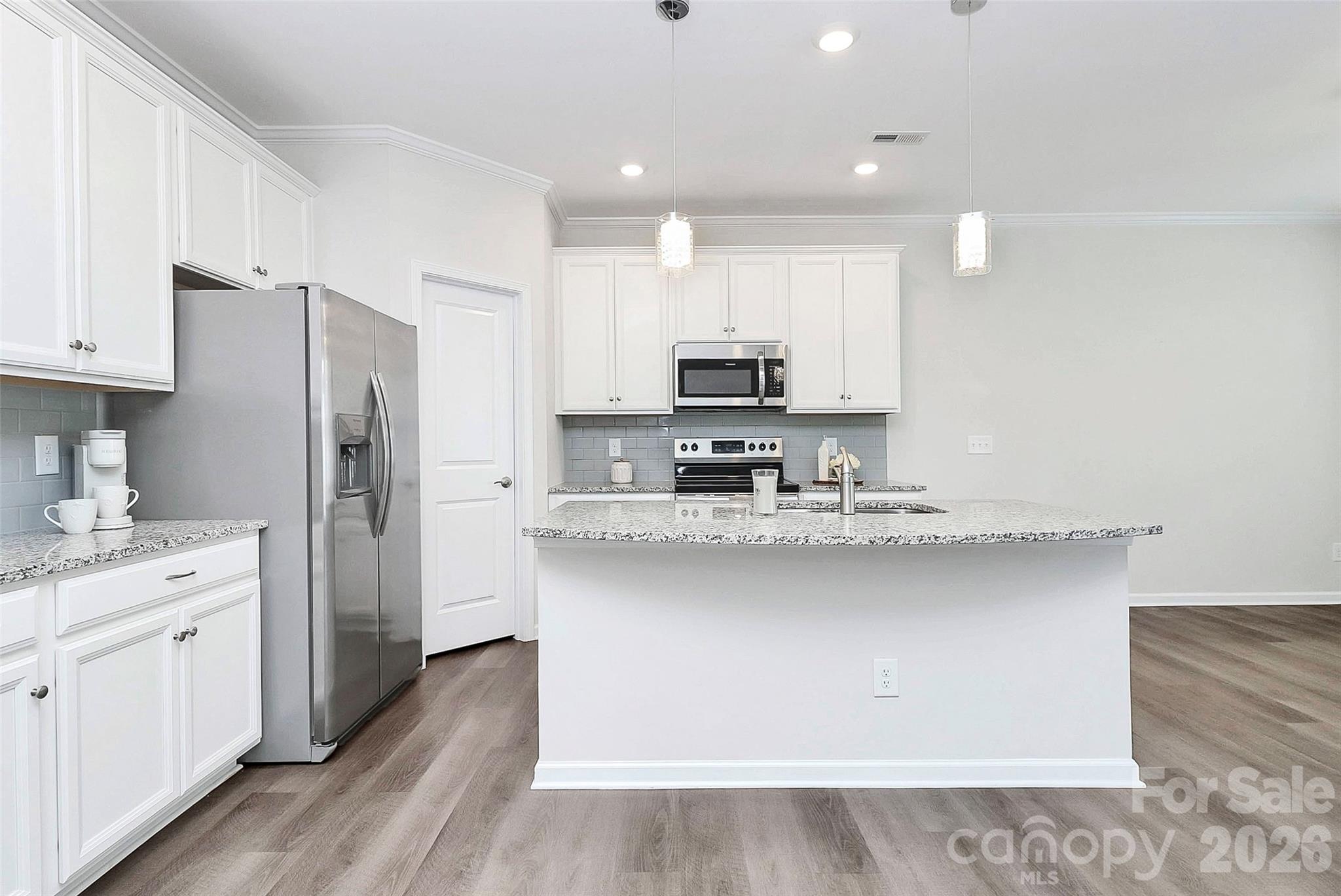 769 River Park Road — Belmont