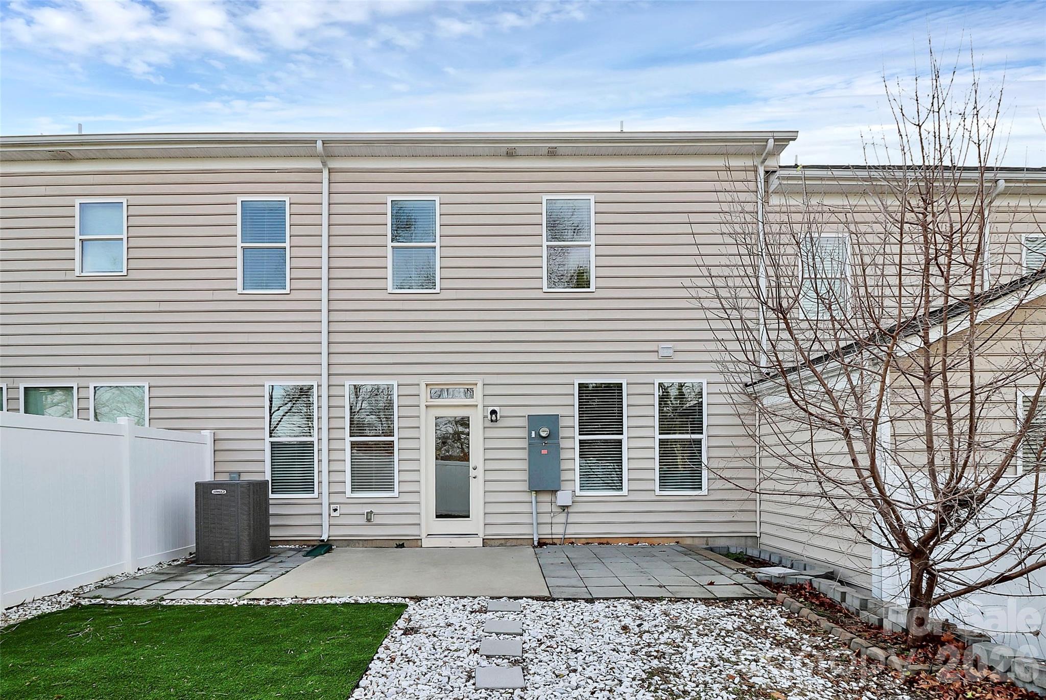 769 River Park Road — Belmont
