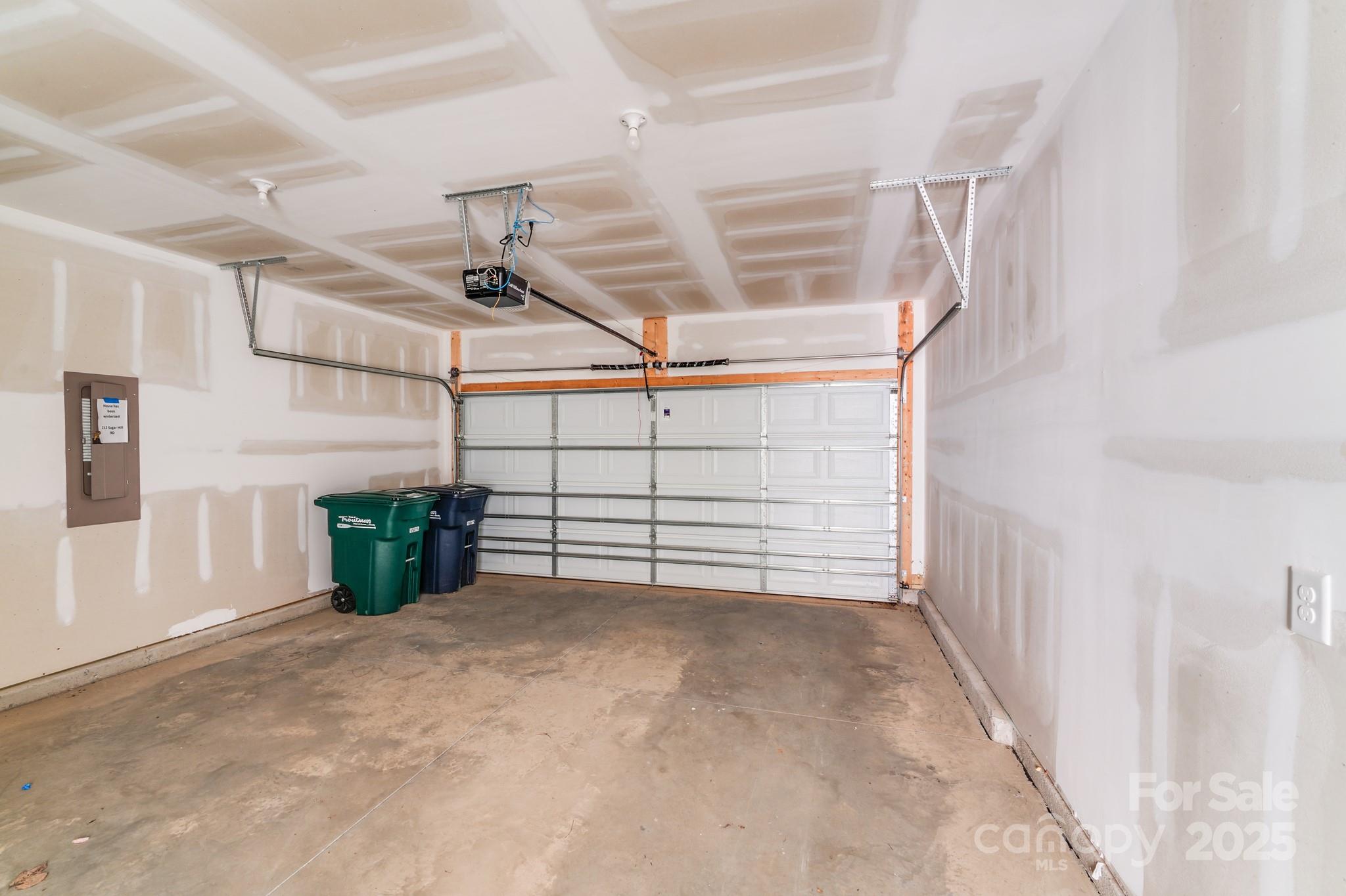 212 Sugar Hill Road — Troutman