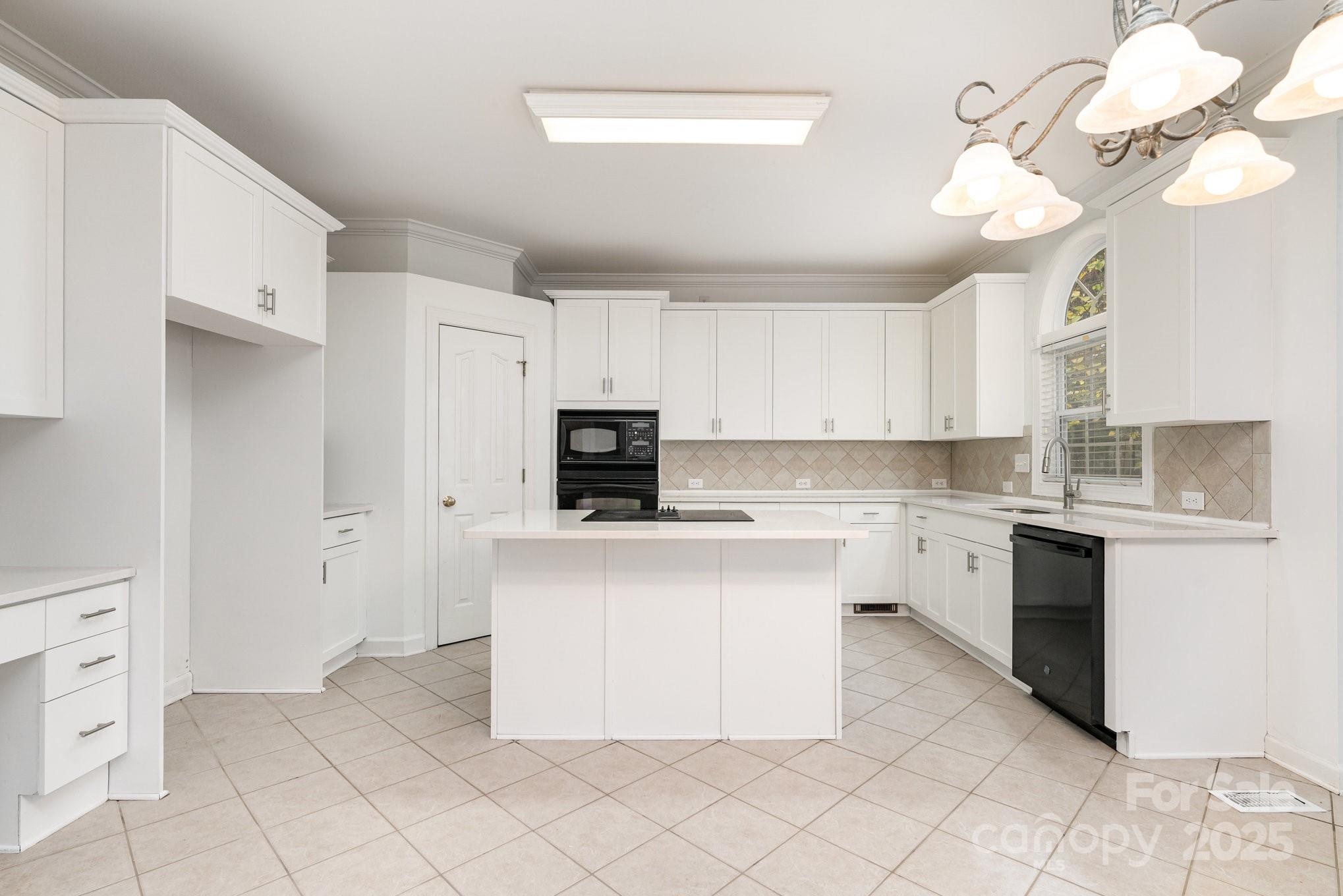 14333 Maclauren Lane — Huntersville