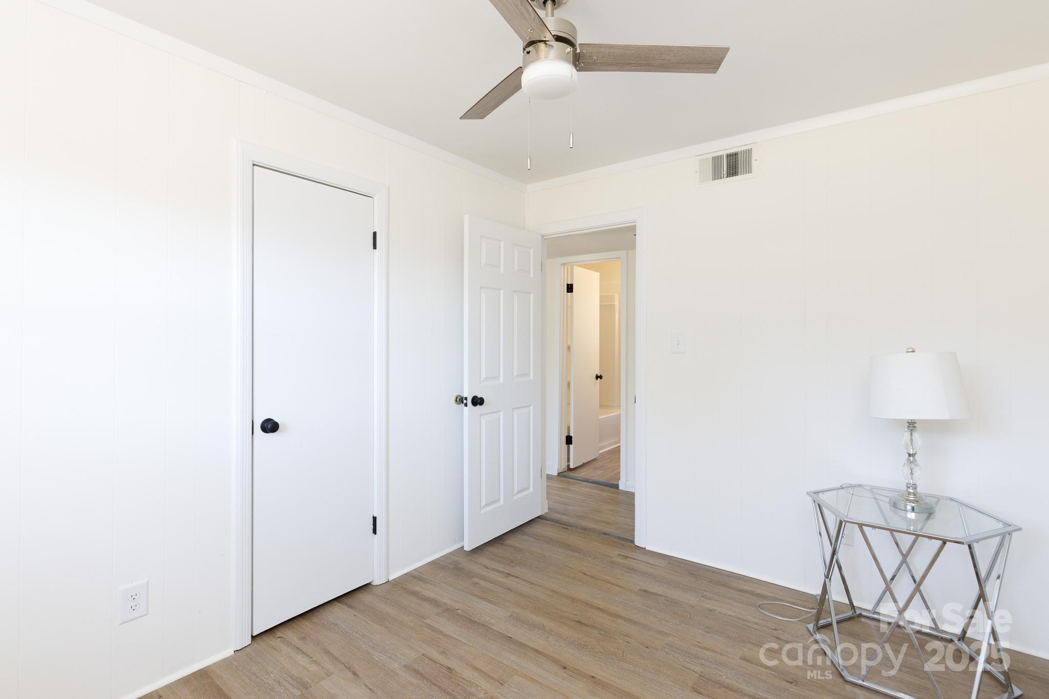 107 Mint Street — Clover