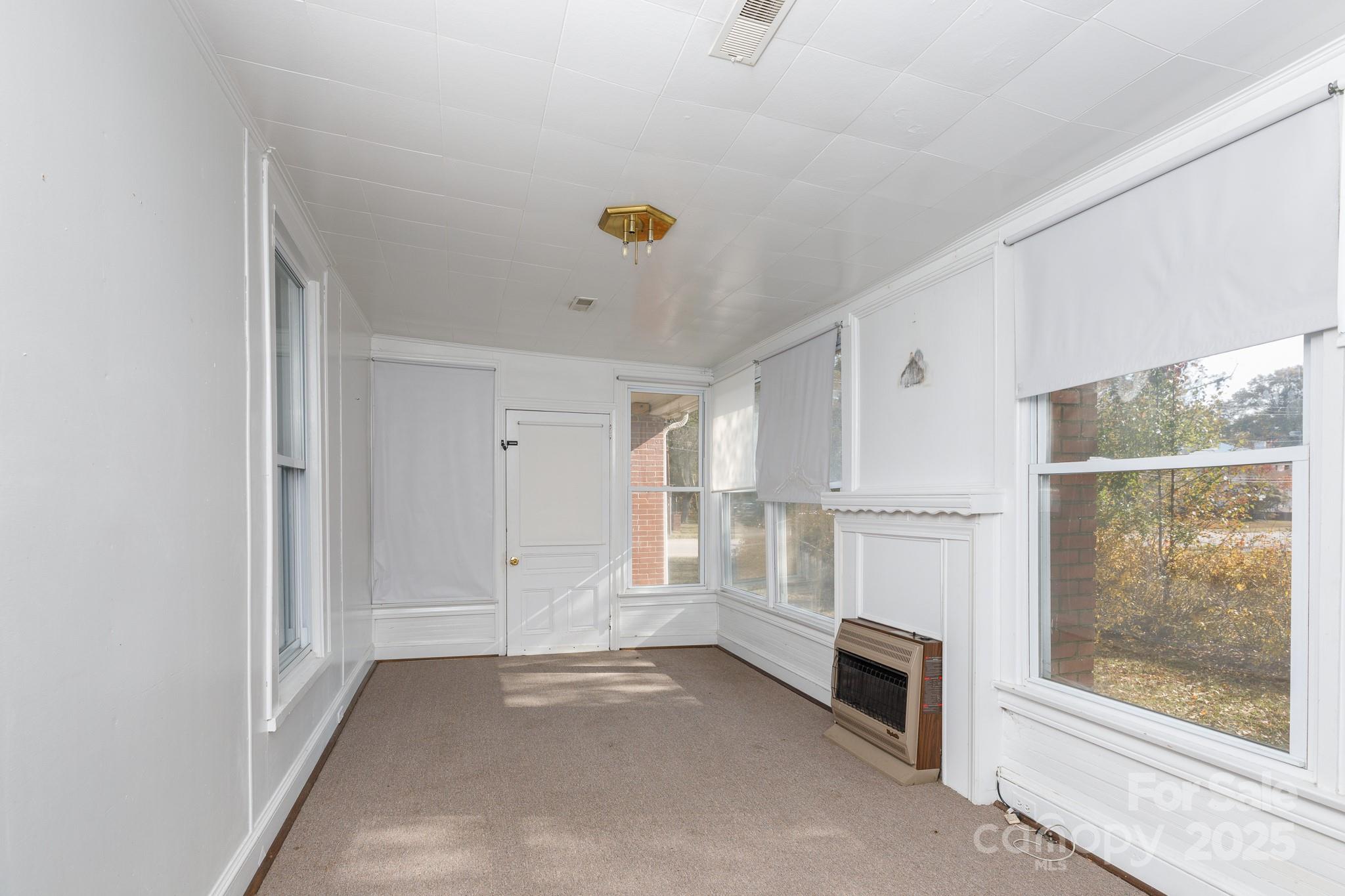303 Kings Mountain Street — Clover