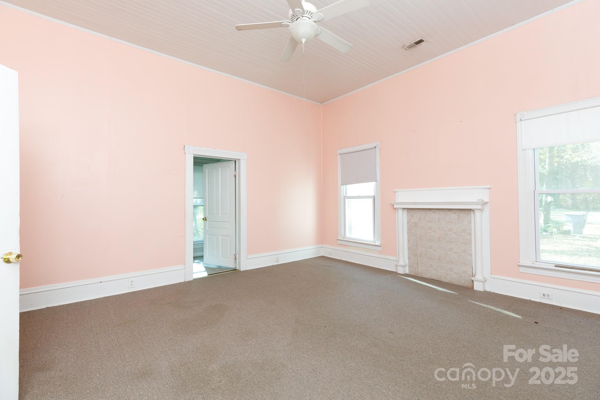 303 Kings Mountain Street — Clover