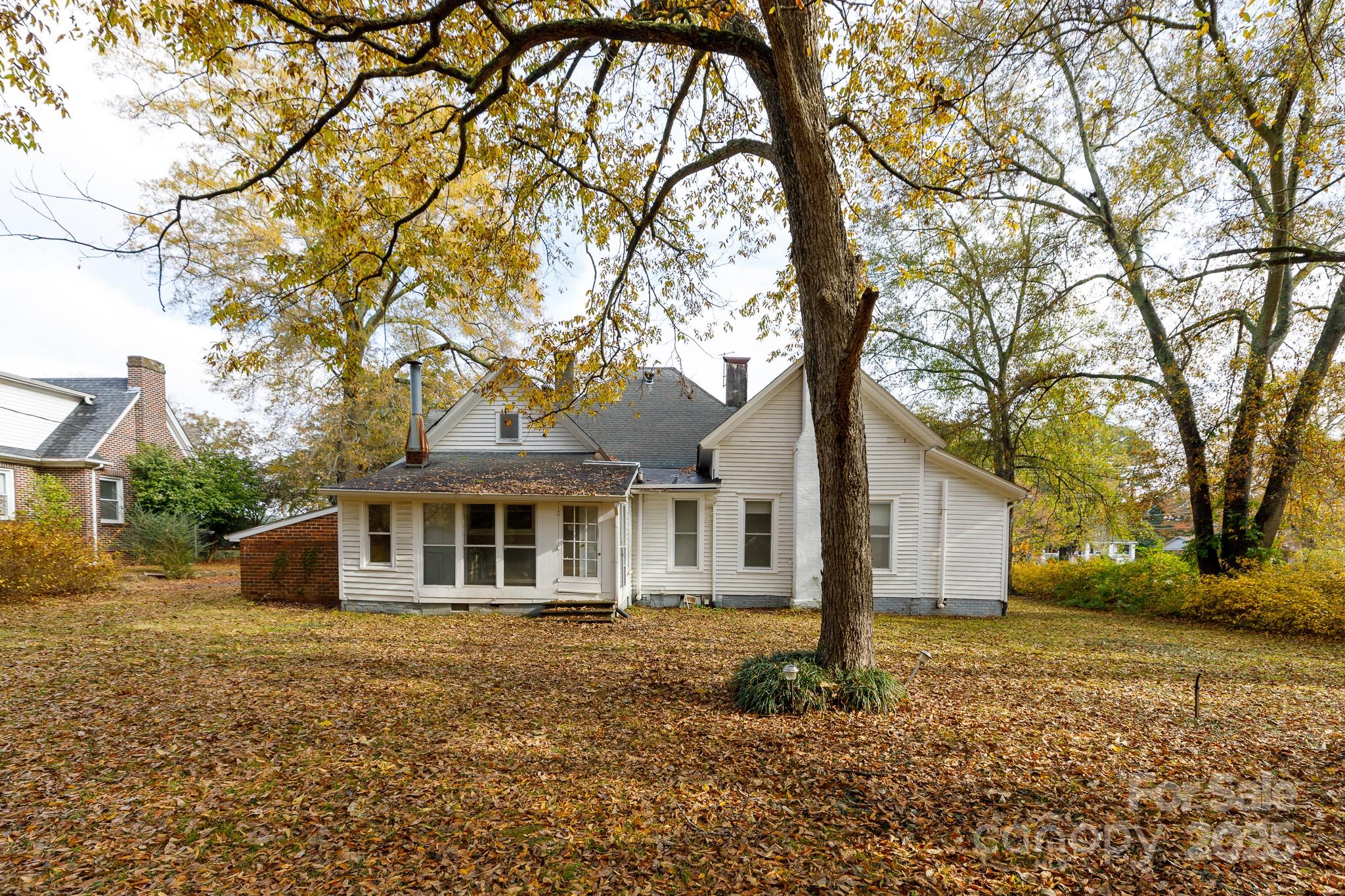 303 Kings Mountain Street — Clover