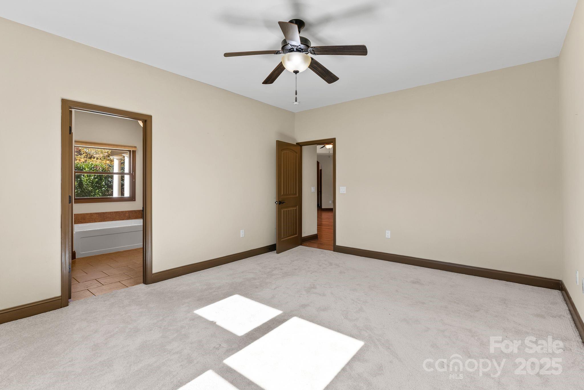 4 Pacifico Drive — Asheville