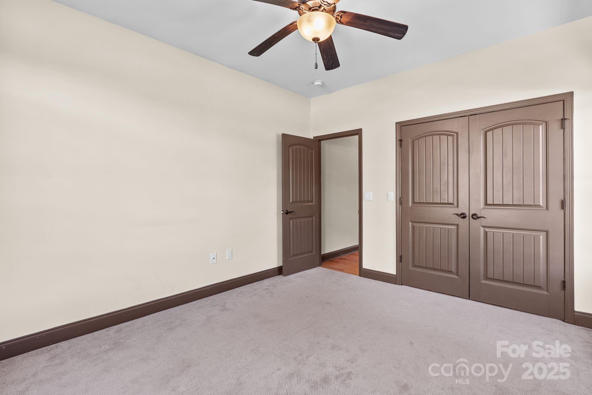4 Pacifico Drive — Asheville