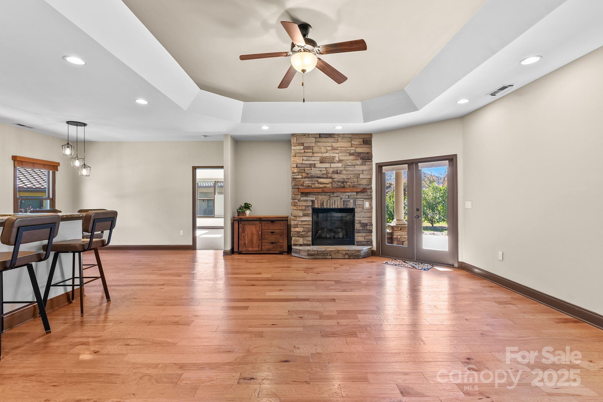 4 Pacifico Drive — Asheville