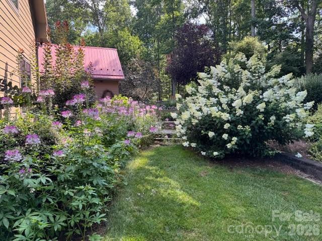 2650 Carson Woods Road — Laurel Springs