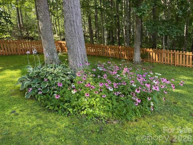 2650 Carson Woods Road — Laurel Springs