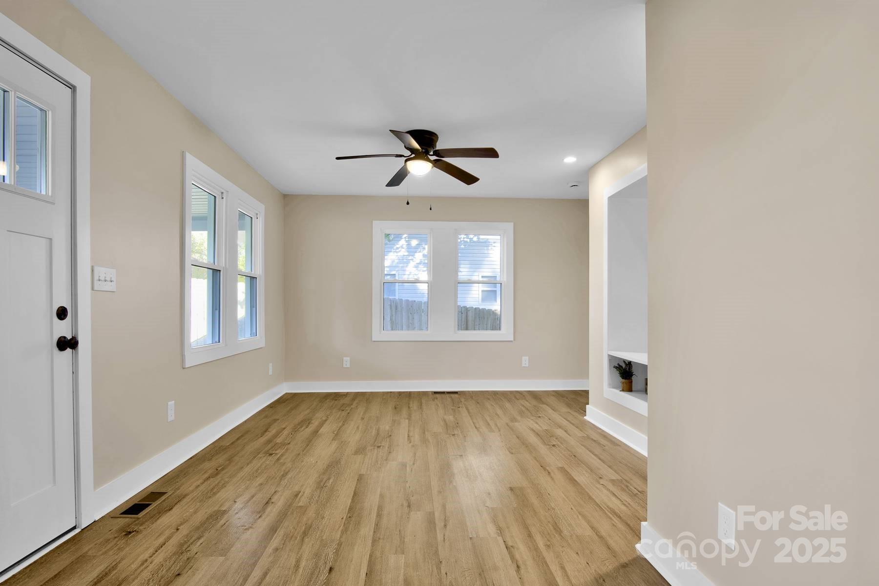 434 E Salisbury Street — Denton