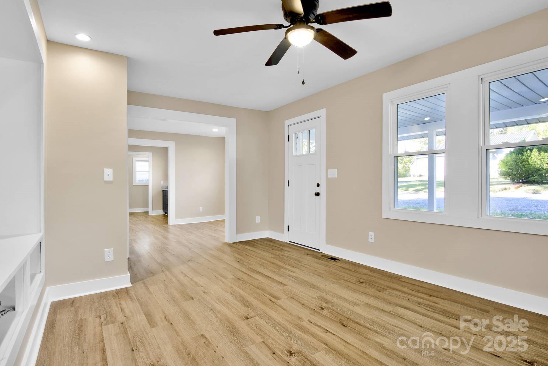 434 E Salisbury Street — Denton