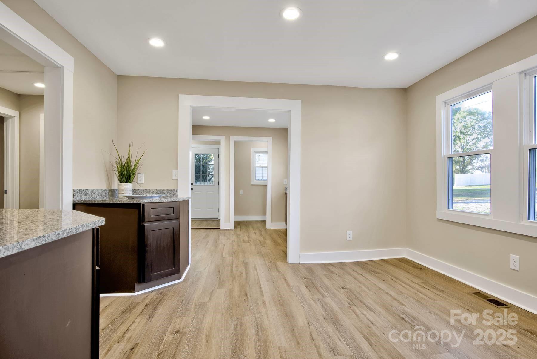 434 E Salisbury Street — Denton