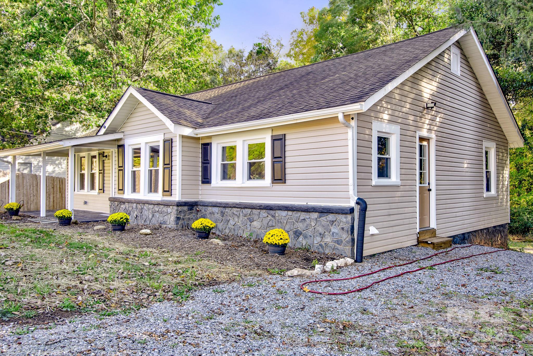 434 E Salisbury Street — Denton