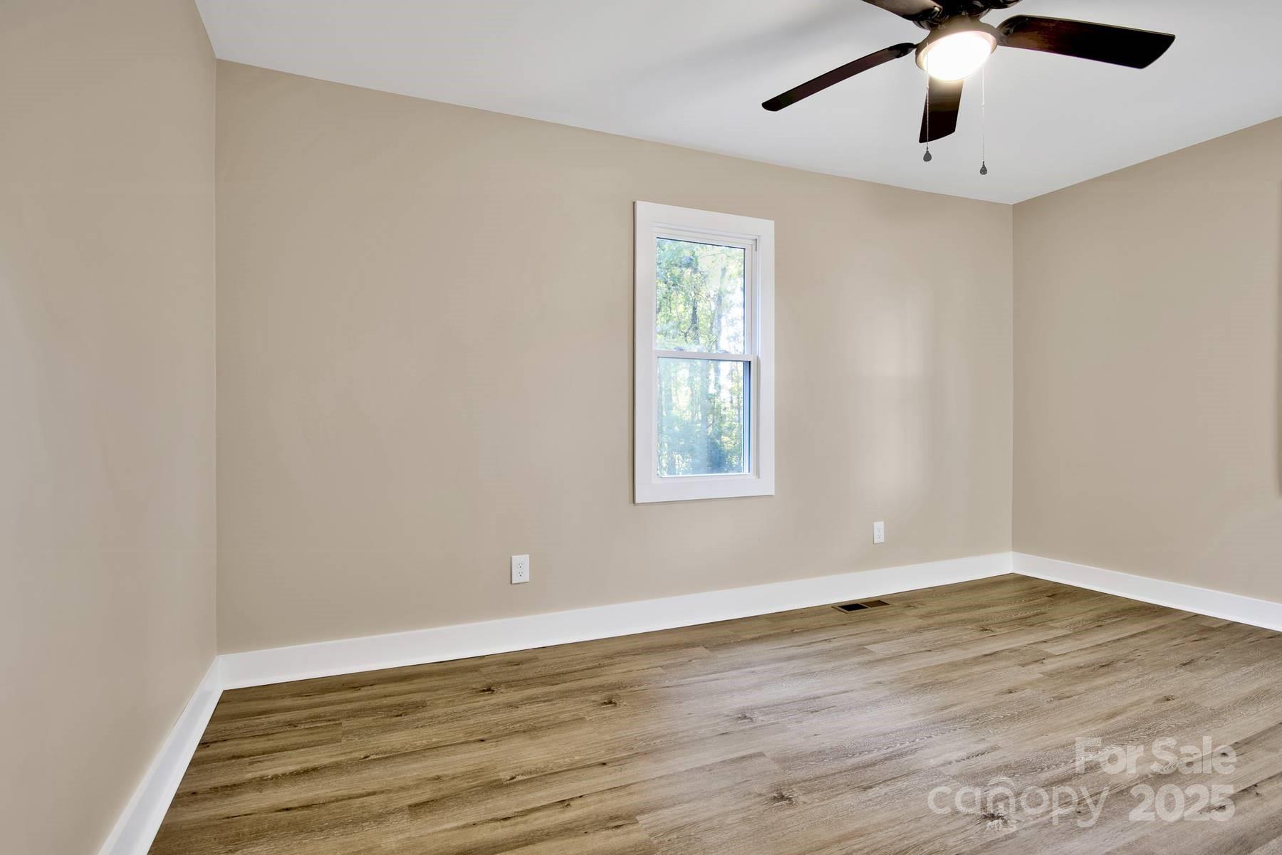 434 E Salisbury Street — Denton