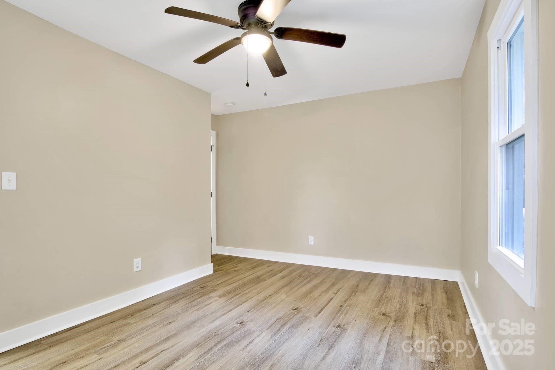 434 E Salisbury Street — Denton