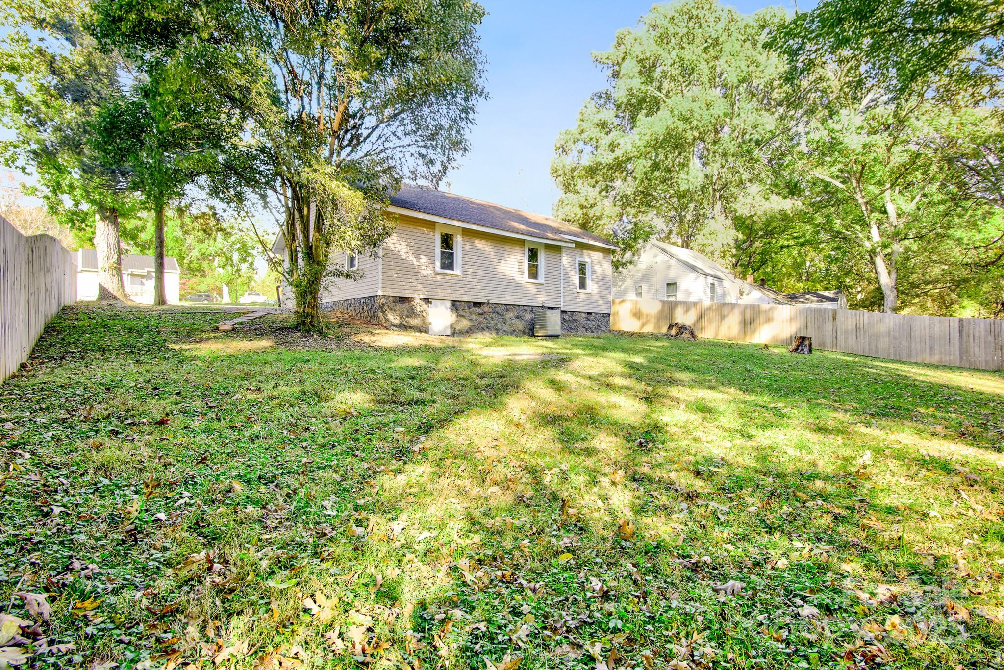 434 E Salisbury Street — Denton