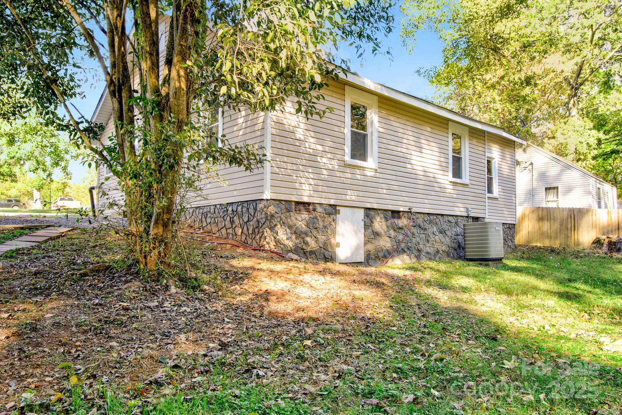 434 E Salisbury Street — Denton
