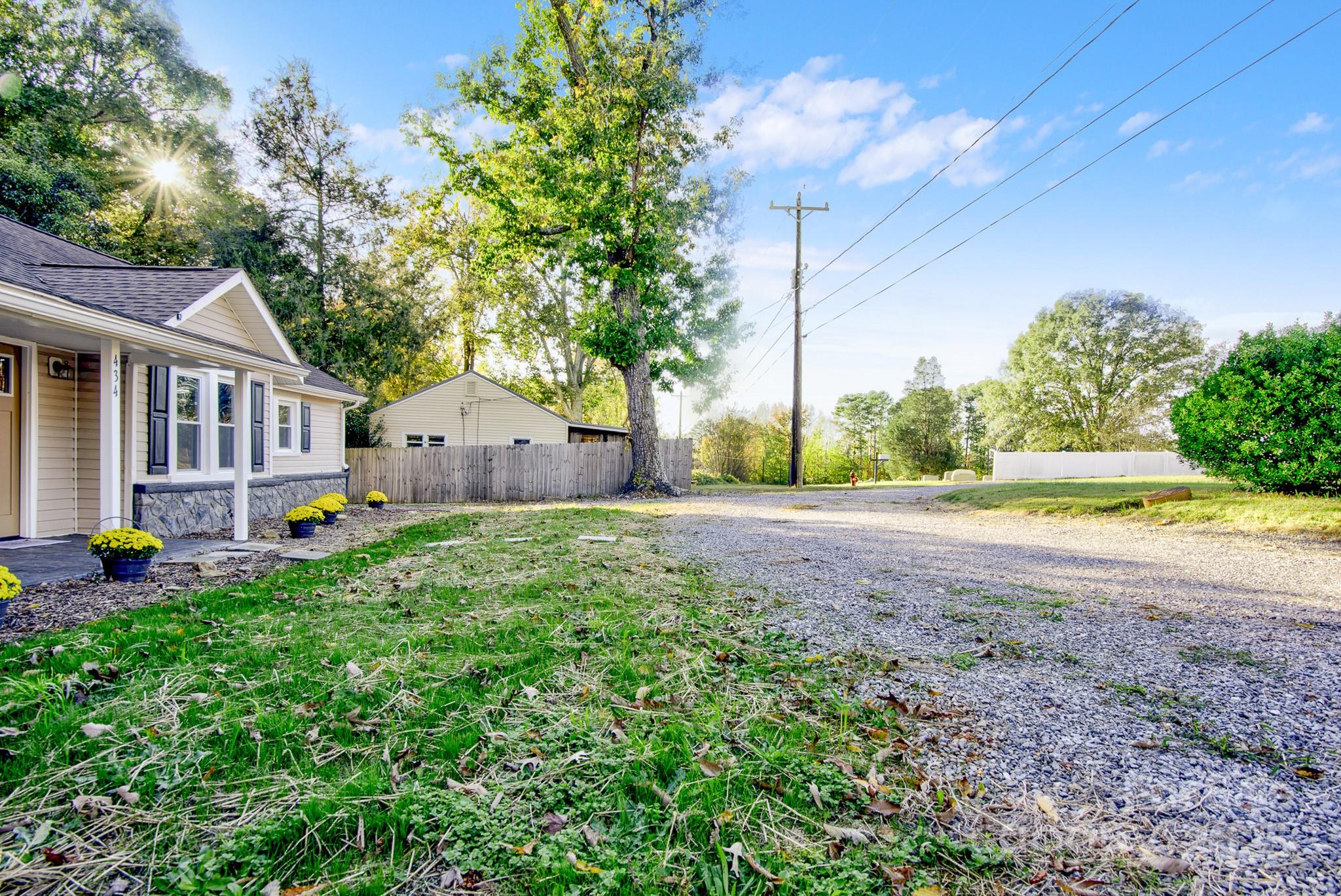 434 E Salisbury Street — Denton