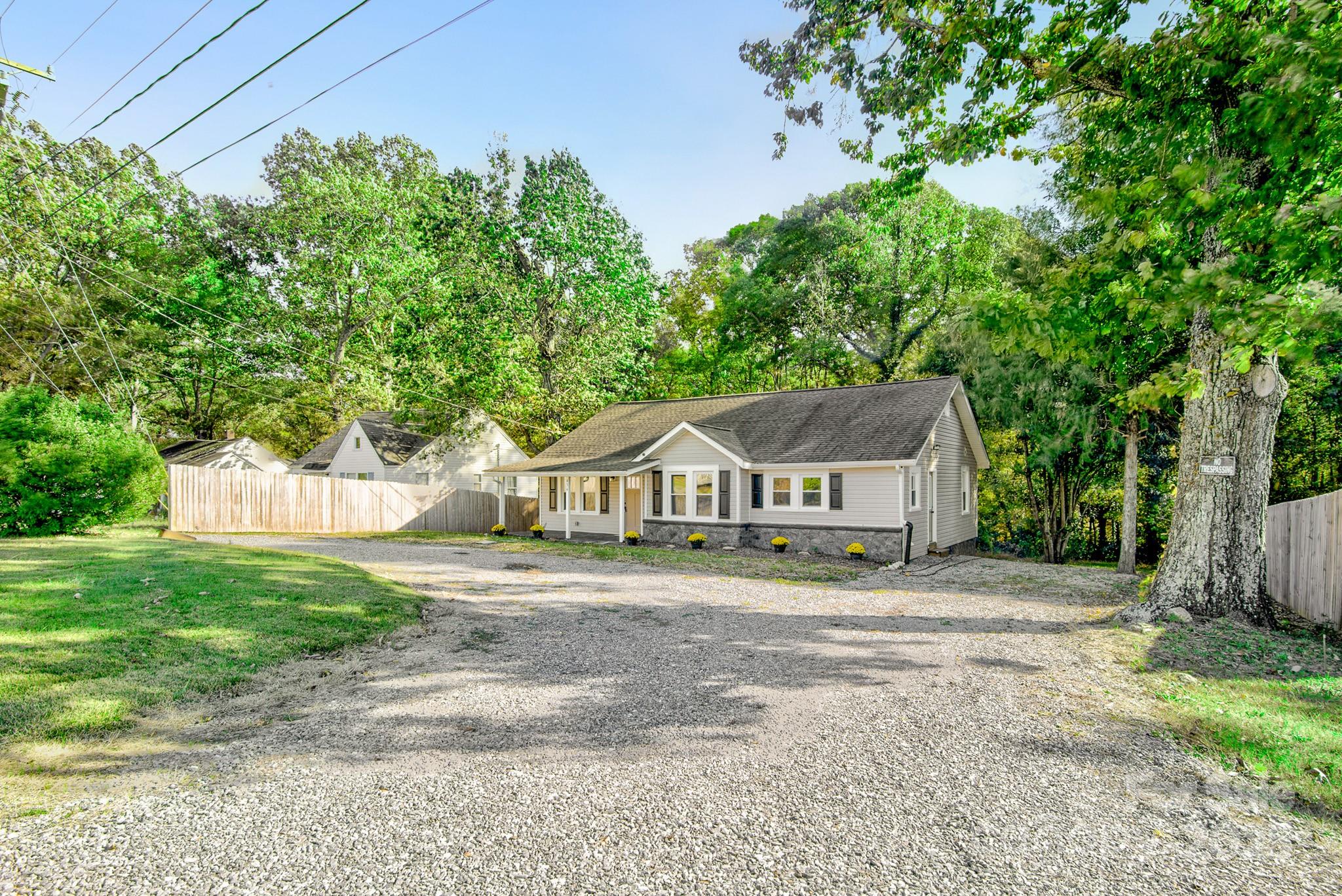 434 E Salisbury Street — Denton