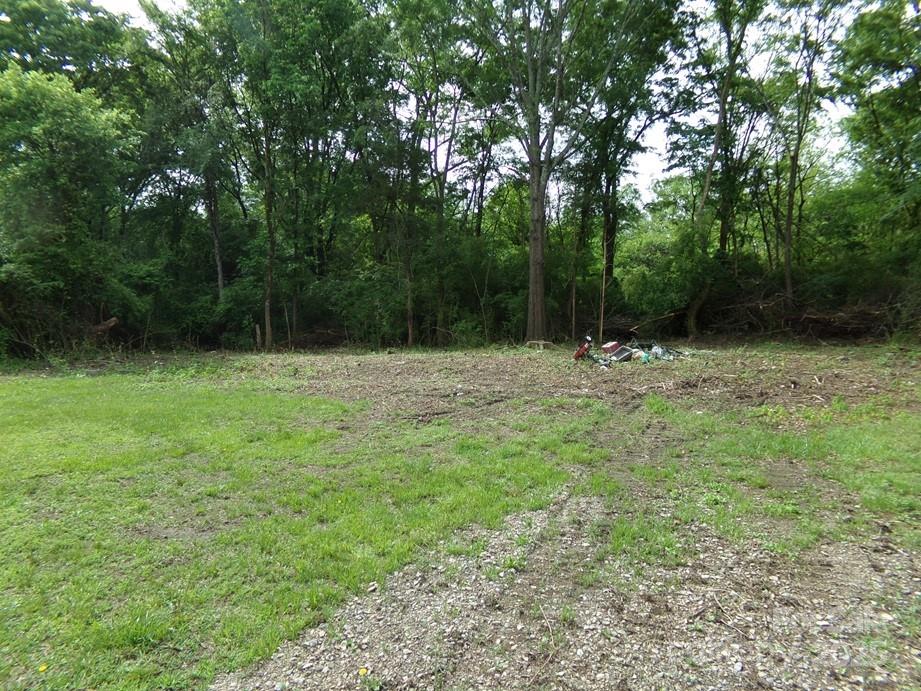 556 Roundtree Circle — Chester