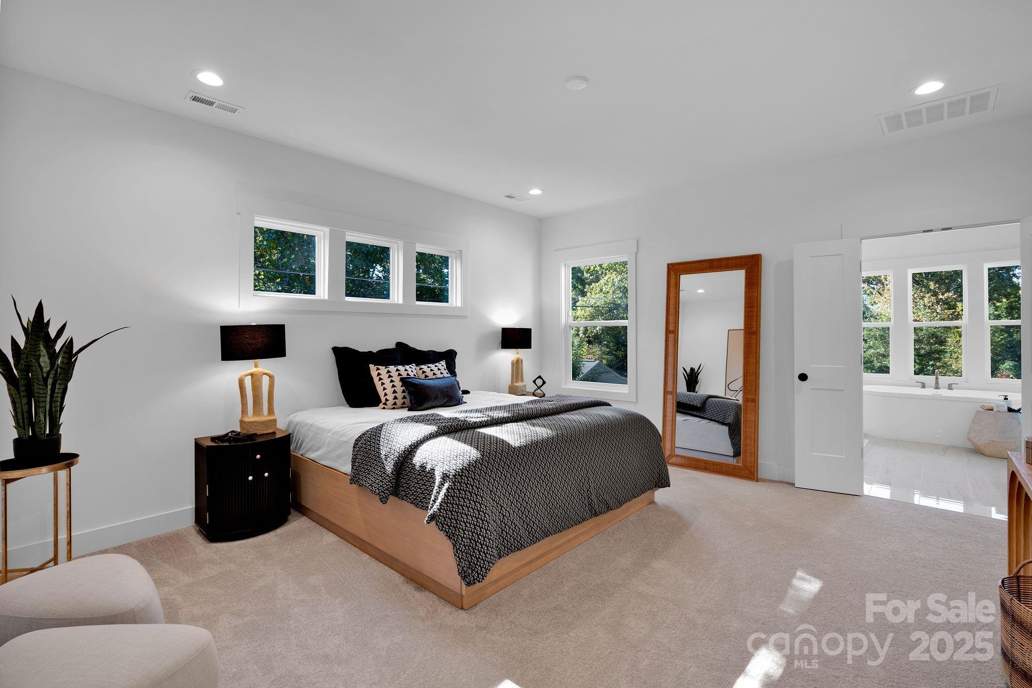 2820 Springway Drive — Charlotte