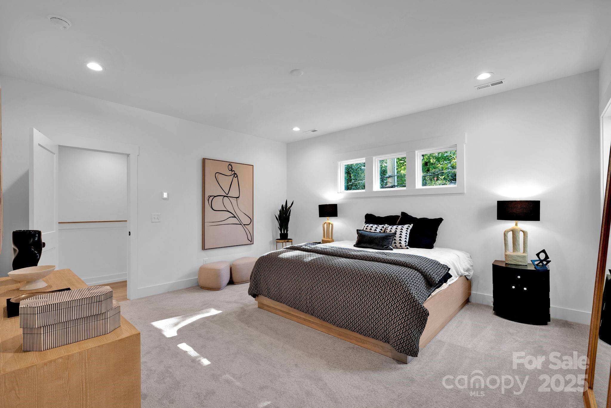 2820 Springway Drive — Charlotte