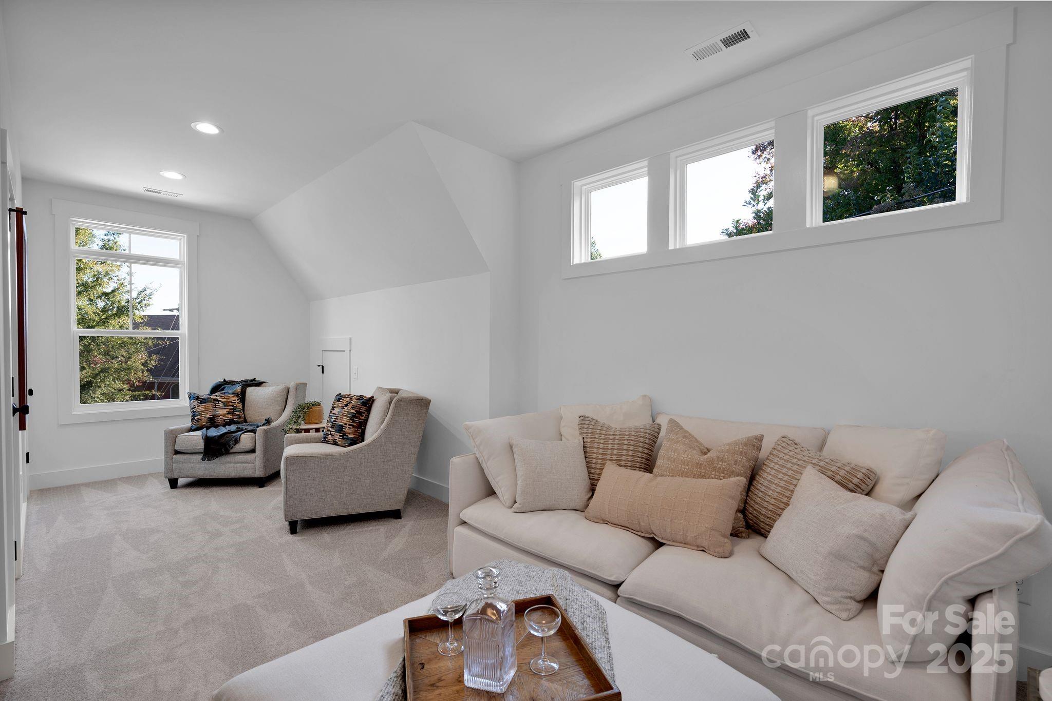 2820 Springway Drive — Charlotte