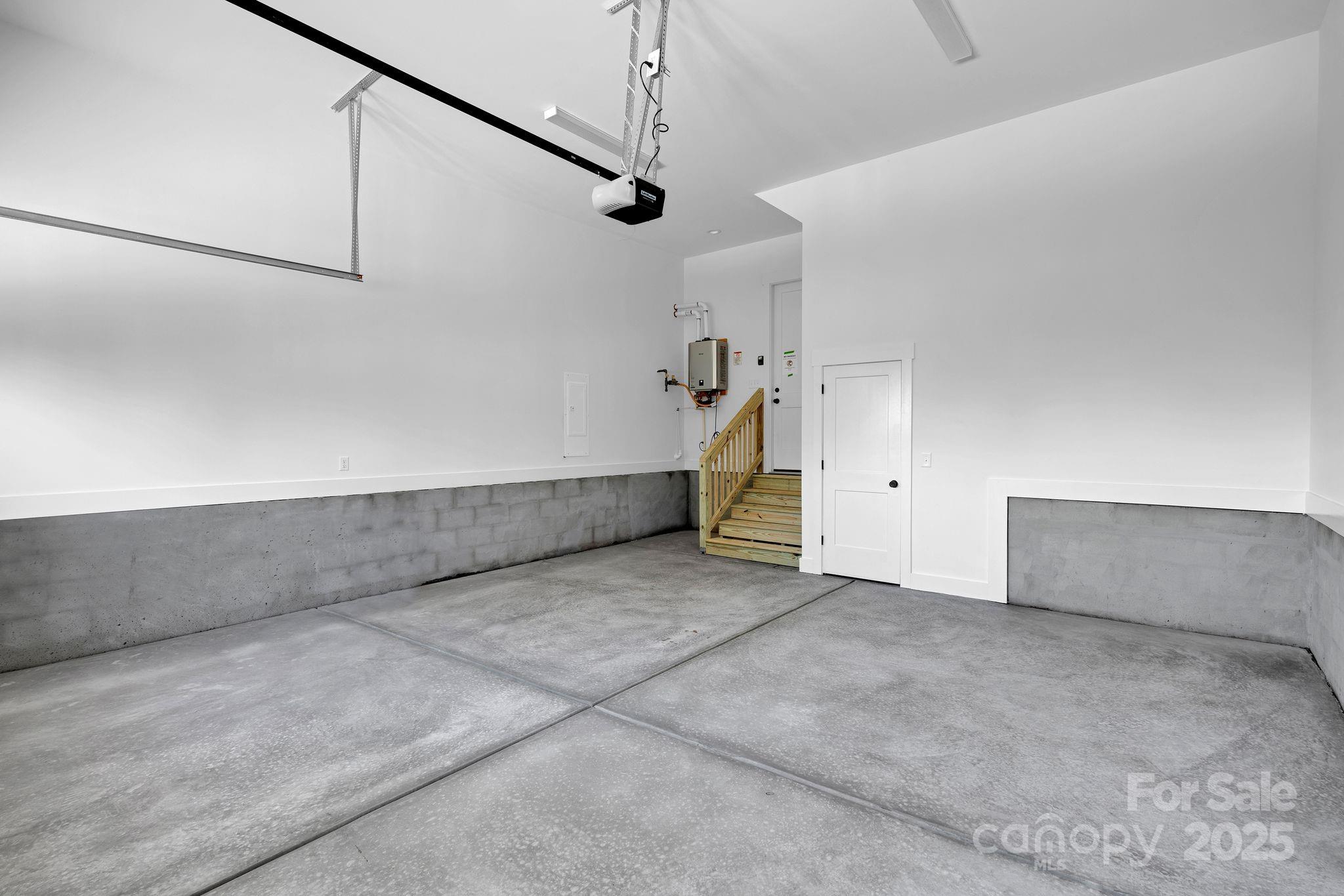 2820 Springway Drive — Charlotte