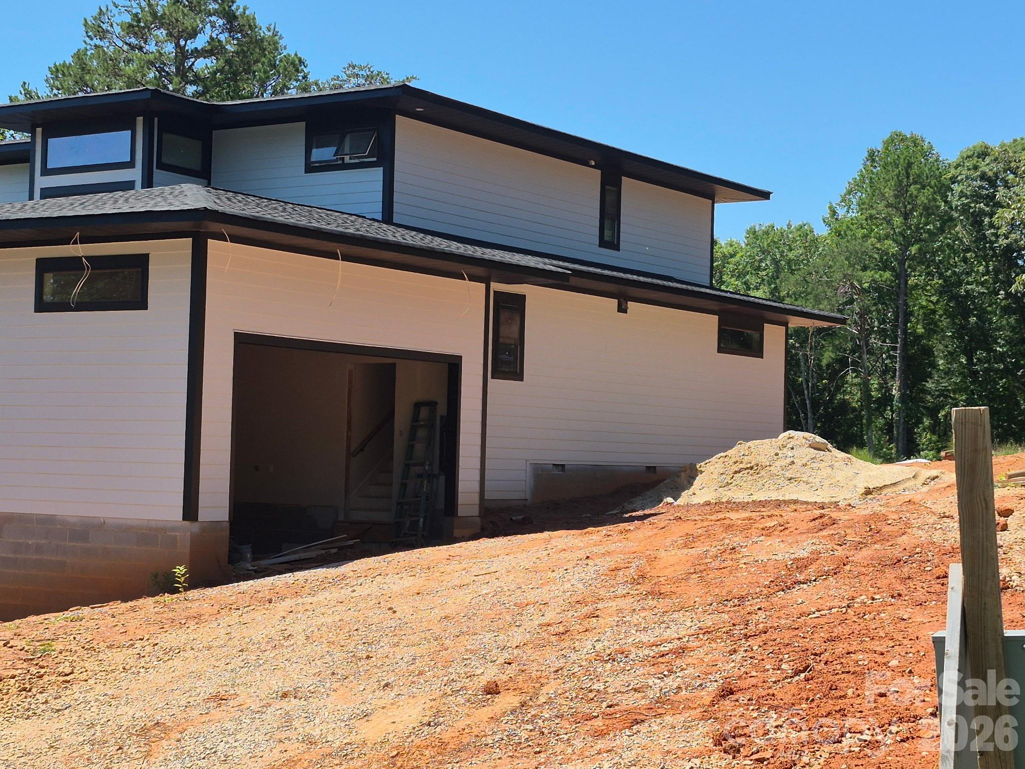 138 Broken Arrow Road — Statesville