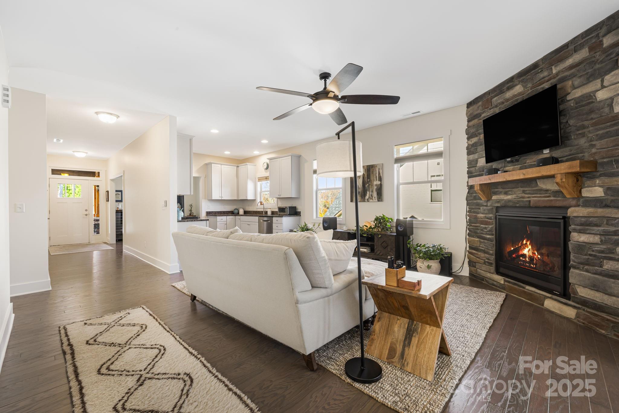 504 Rosebud Orchid Way — Weaverville