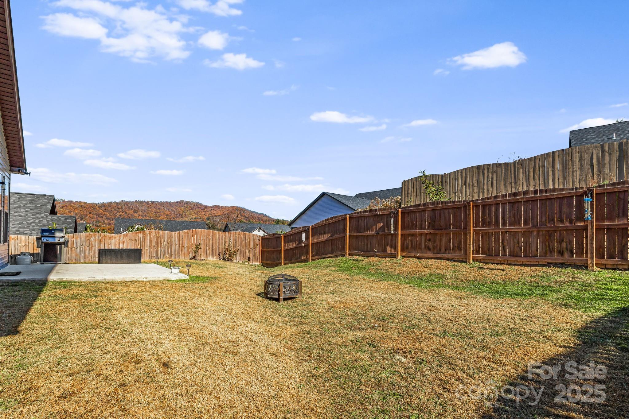 504 Rosebud Orchid Way — Weaverville