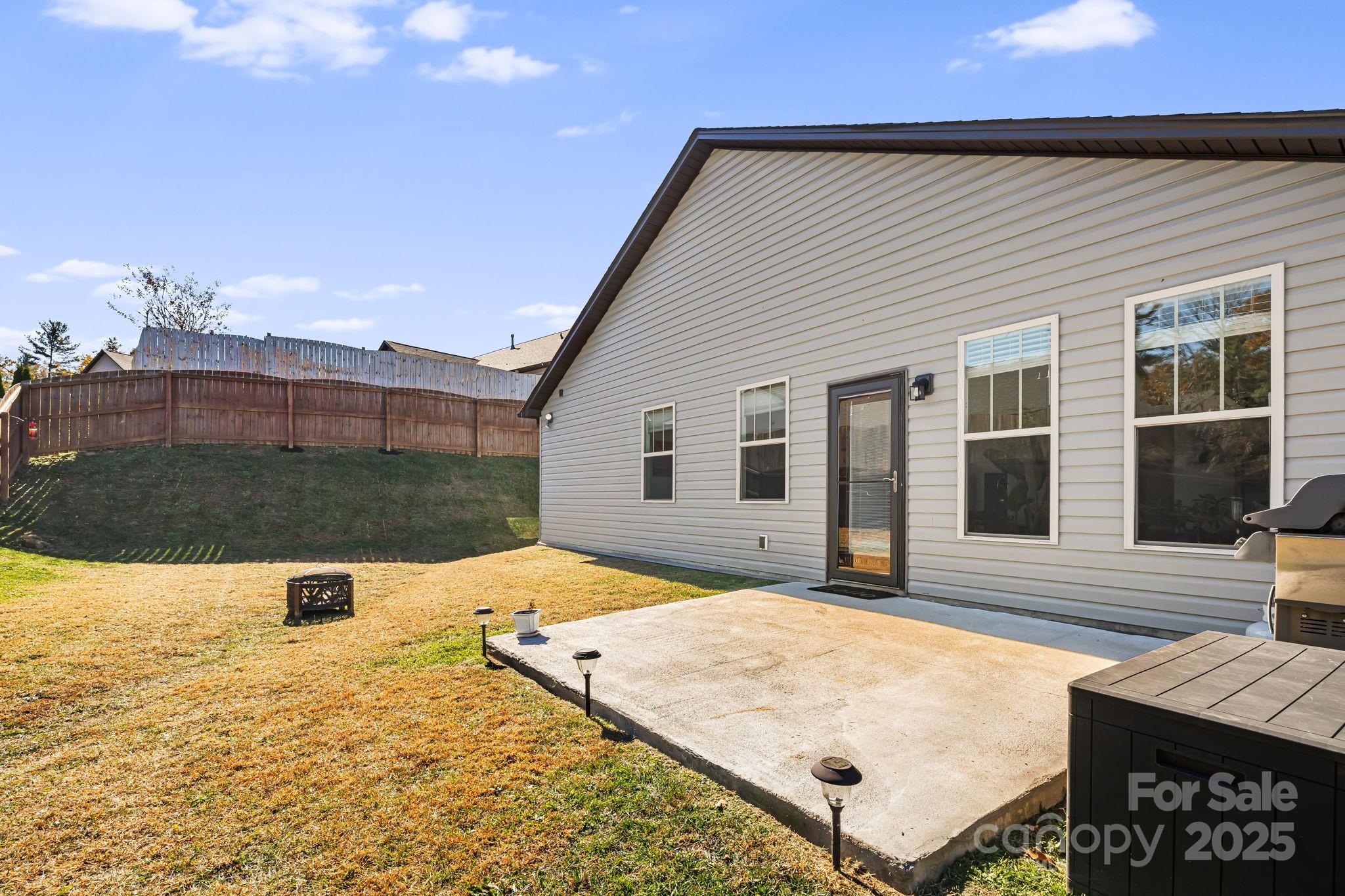 504 Rosebud Orchid Way — Weaverville