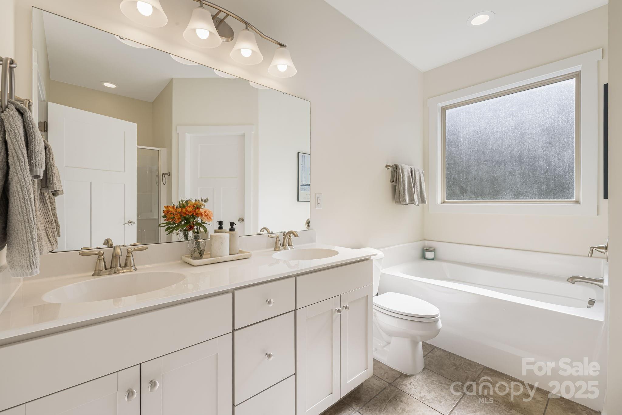 504 Rosebud Orchid Way — Weaverville