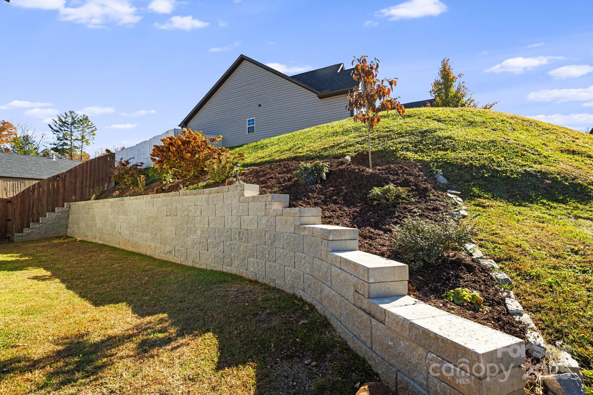 504 Rosebud Orchid Way — Weaverville
