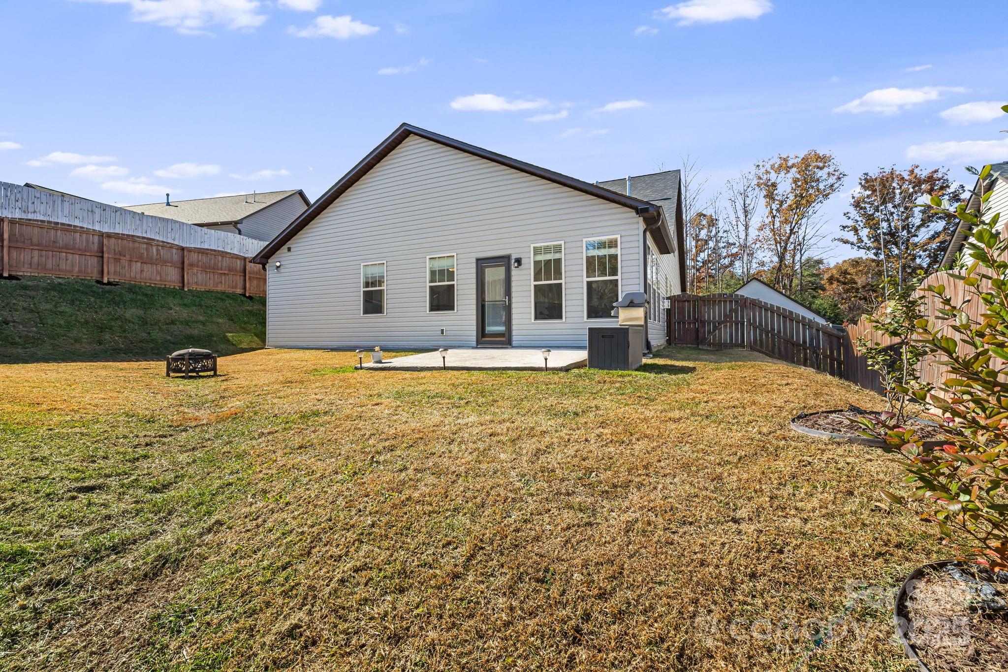 504 Rosebud Orchid Way — Weaverville