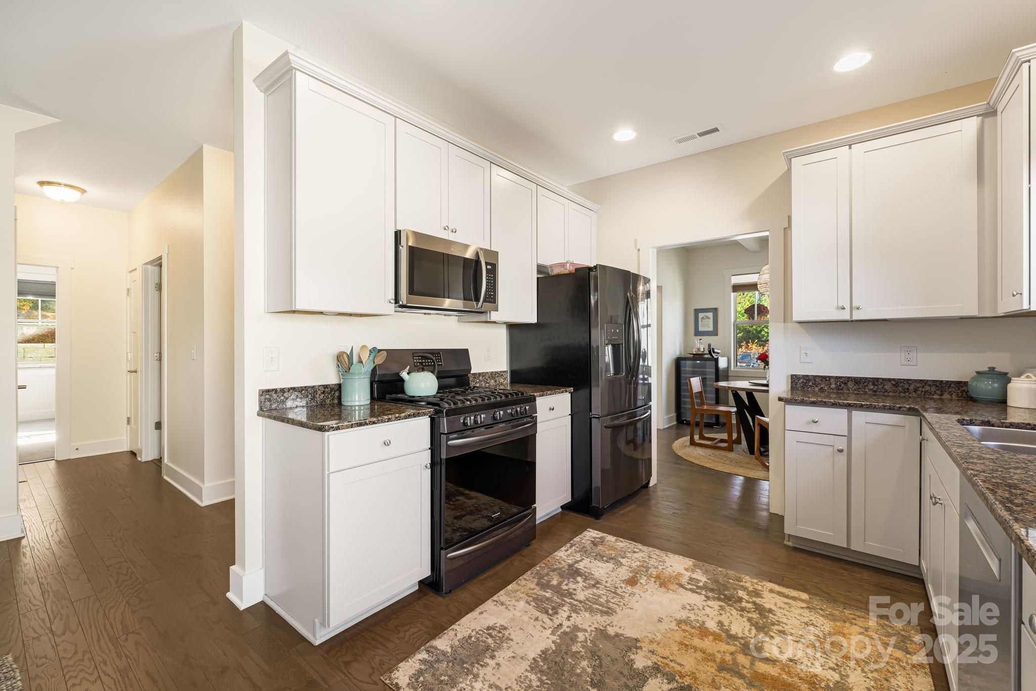 504 Rosebud Orchid Way — Weaverville
