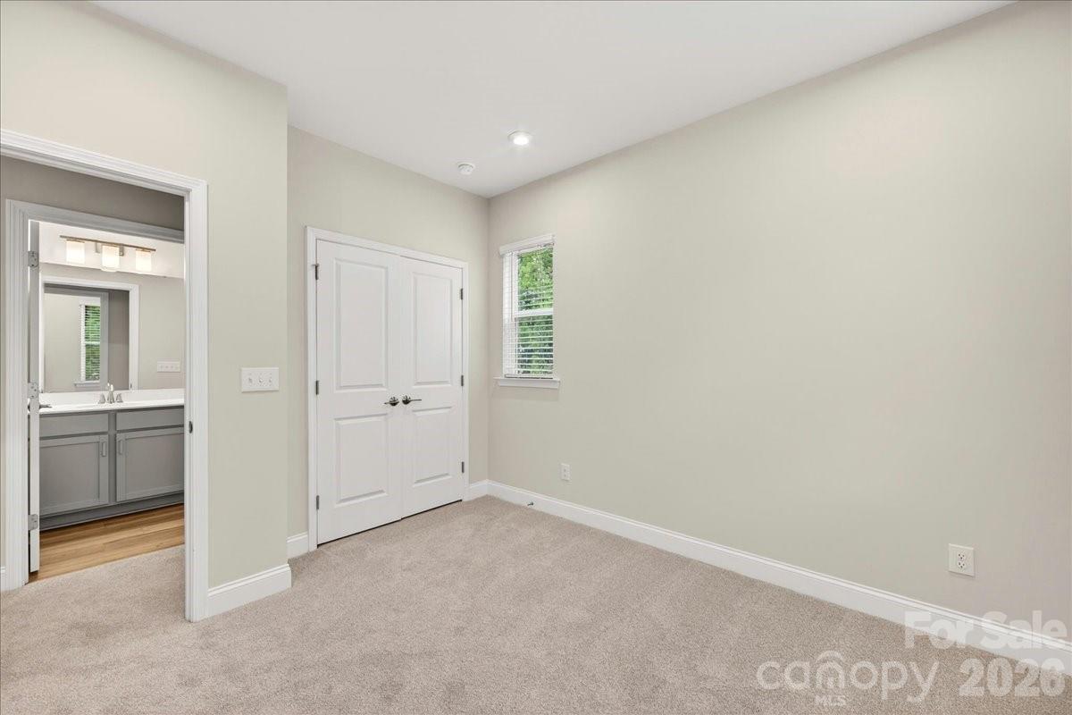921 Archway Lane — Charlotte