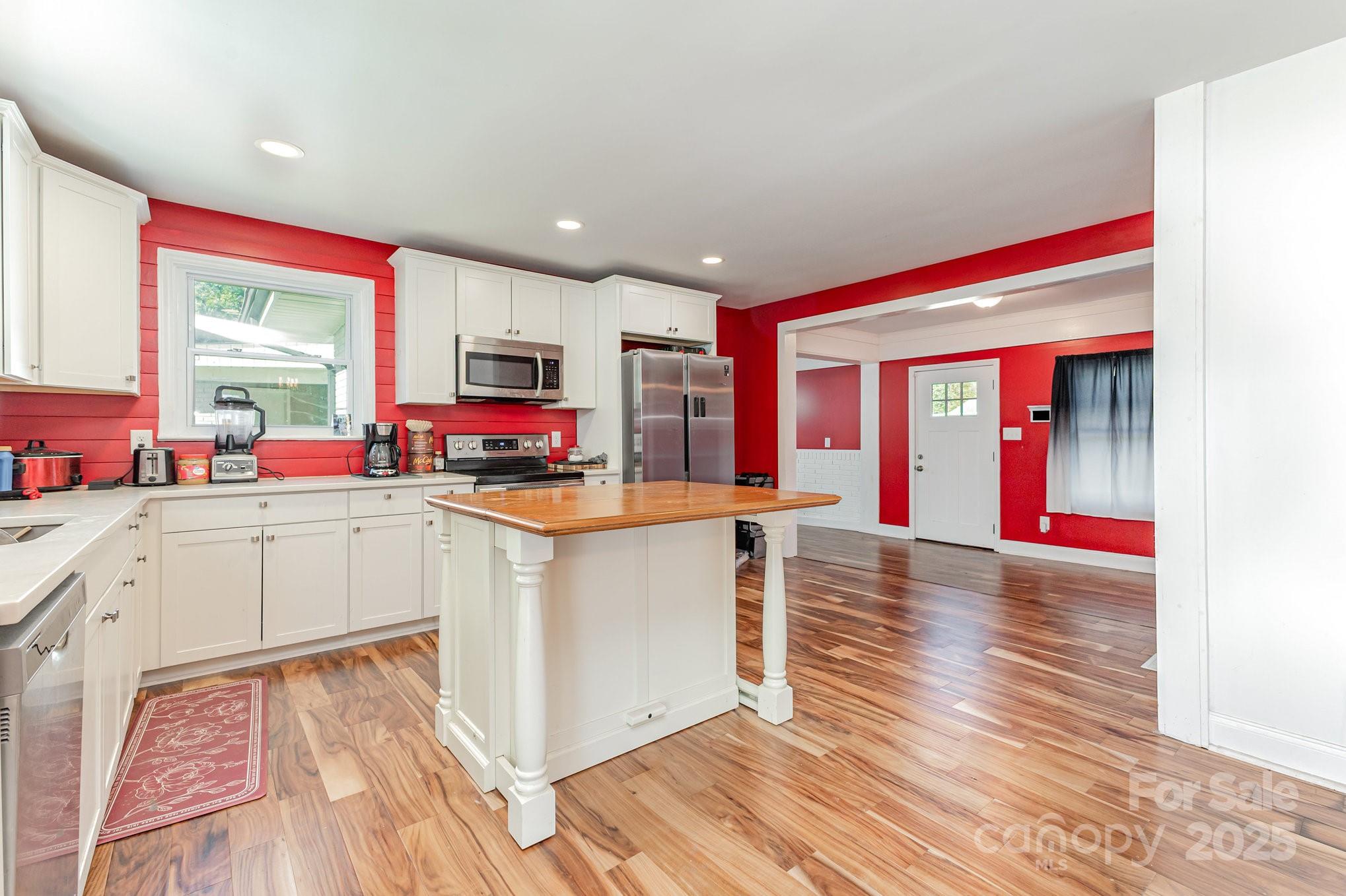 41 Fleetwood Drive SW — Concord
