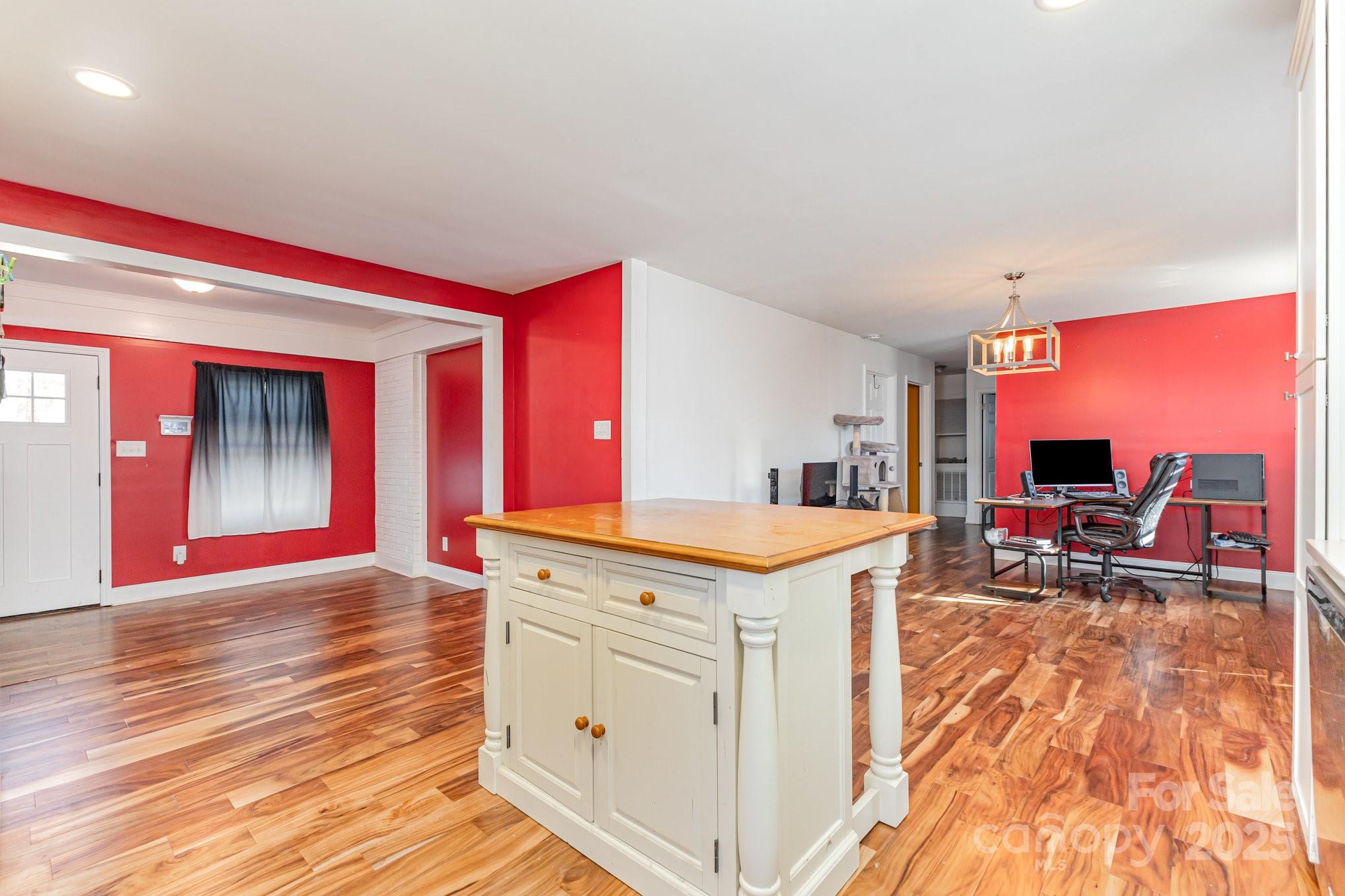 41 Fleetwood Drive SW — Concord