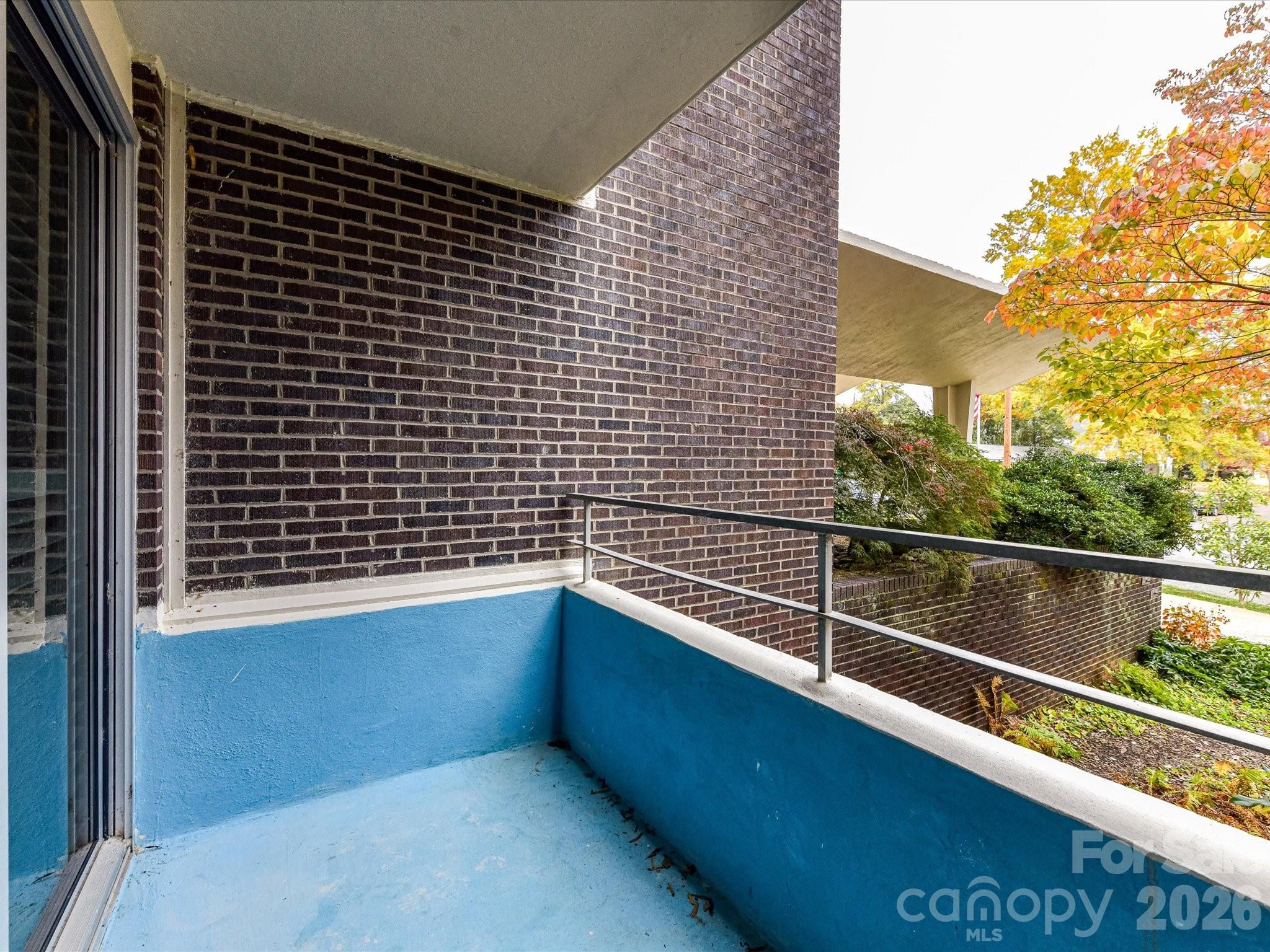 1300 Reece Road #111 — Charlotte