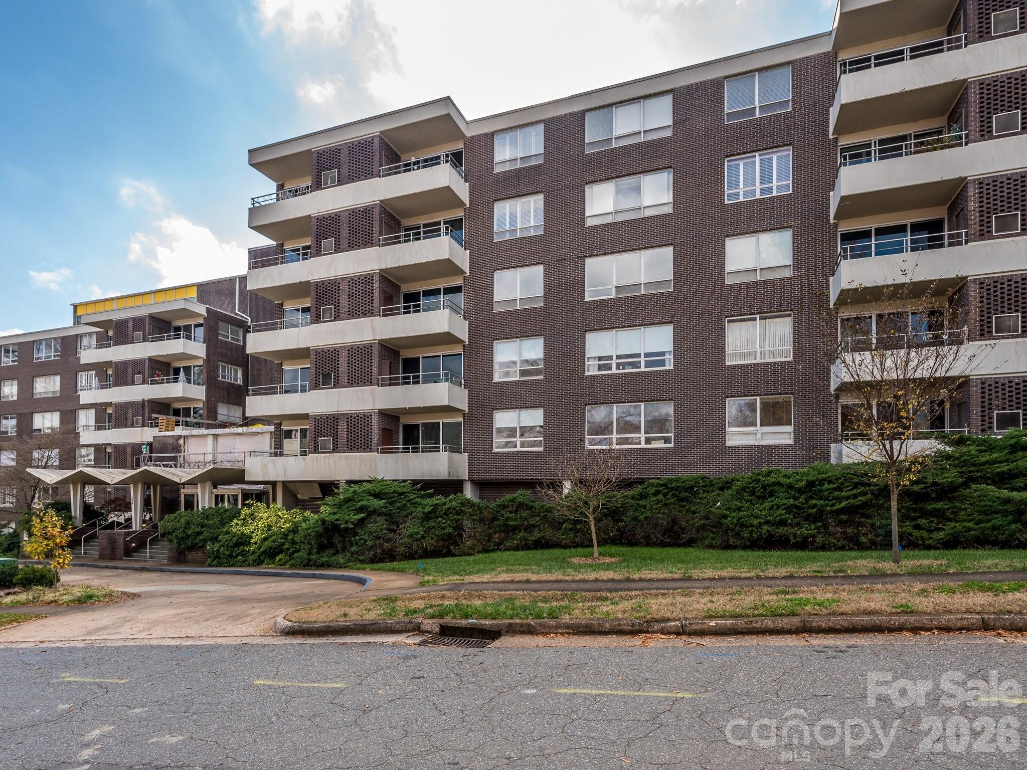 1300 Reece Road #111 — Charlotte
