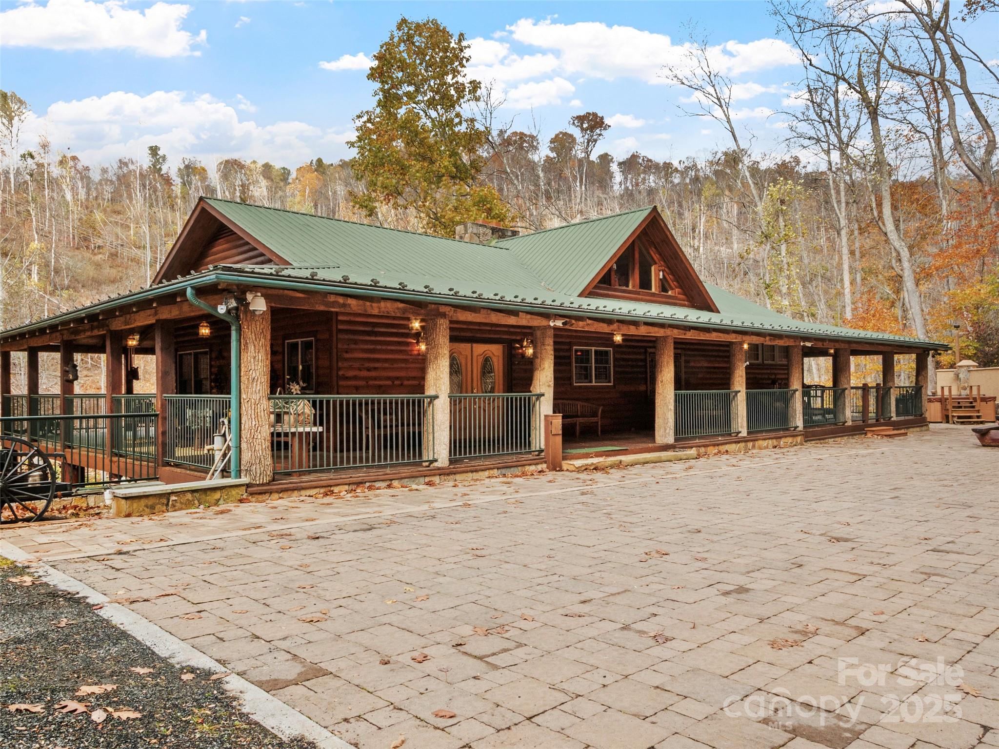 90 Rogers Creek Drive — Bakersville