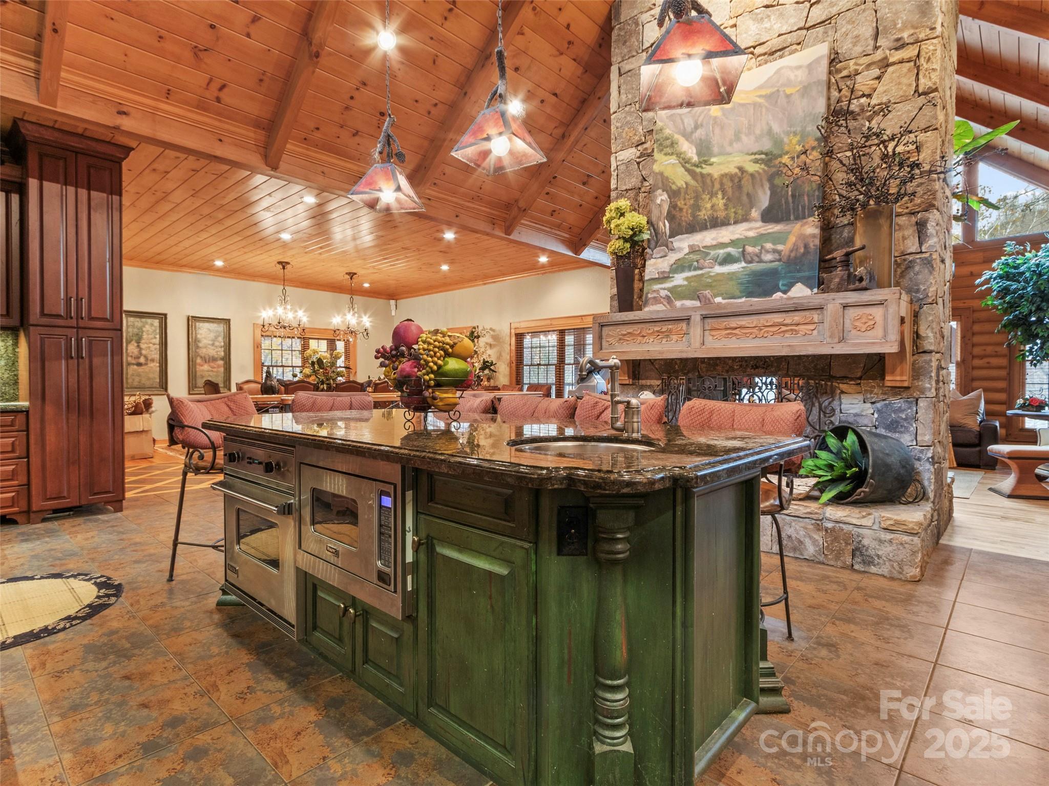 90 Rogers Creek Drive — Bakersville