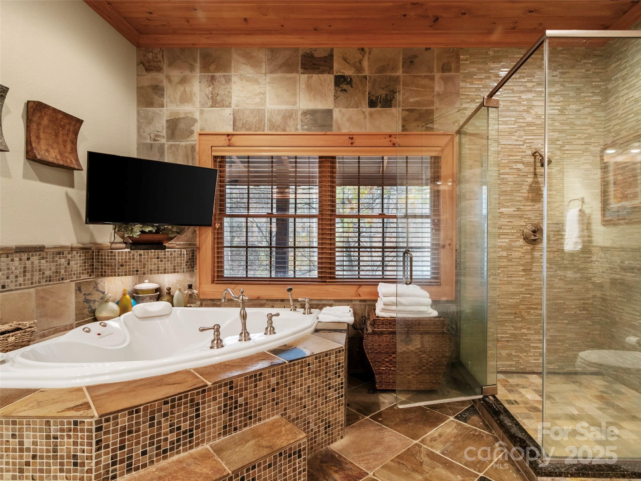 90 Rogers Creek Drive — Bakersville