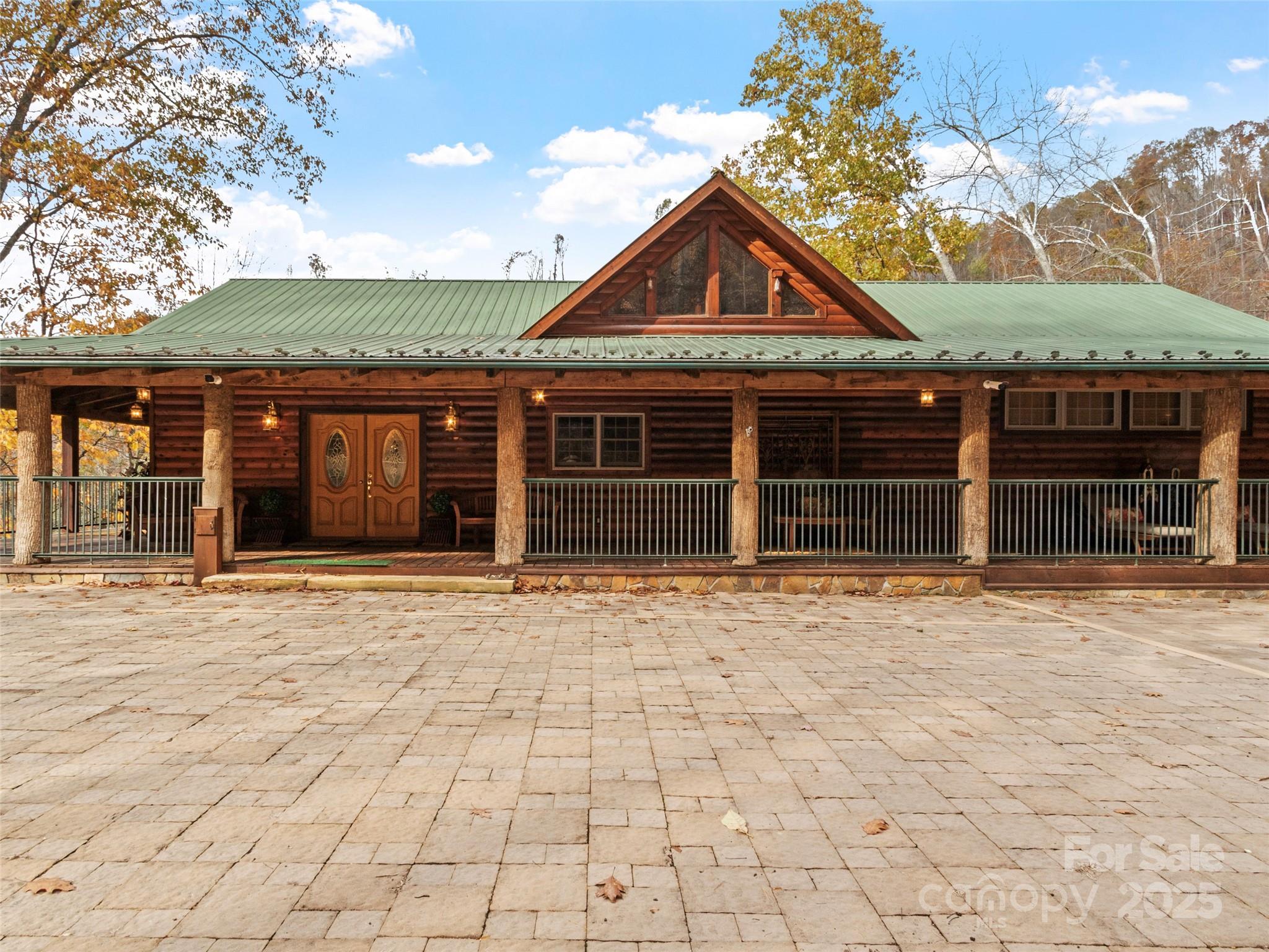 90 Rogers Creek Drive — Bakersville