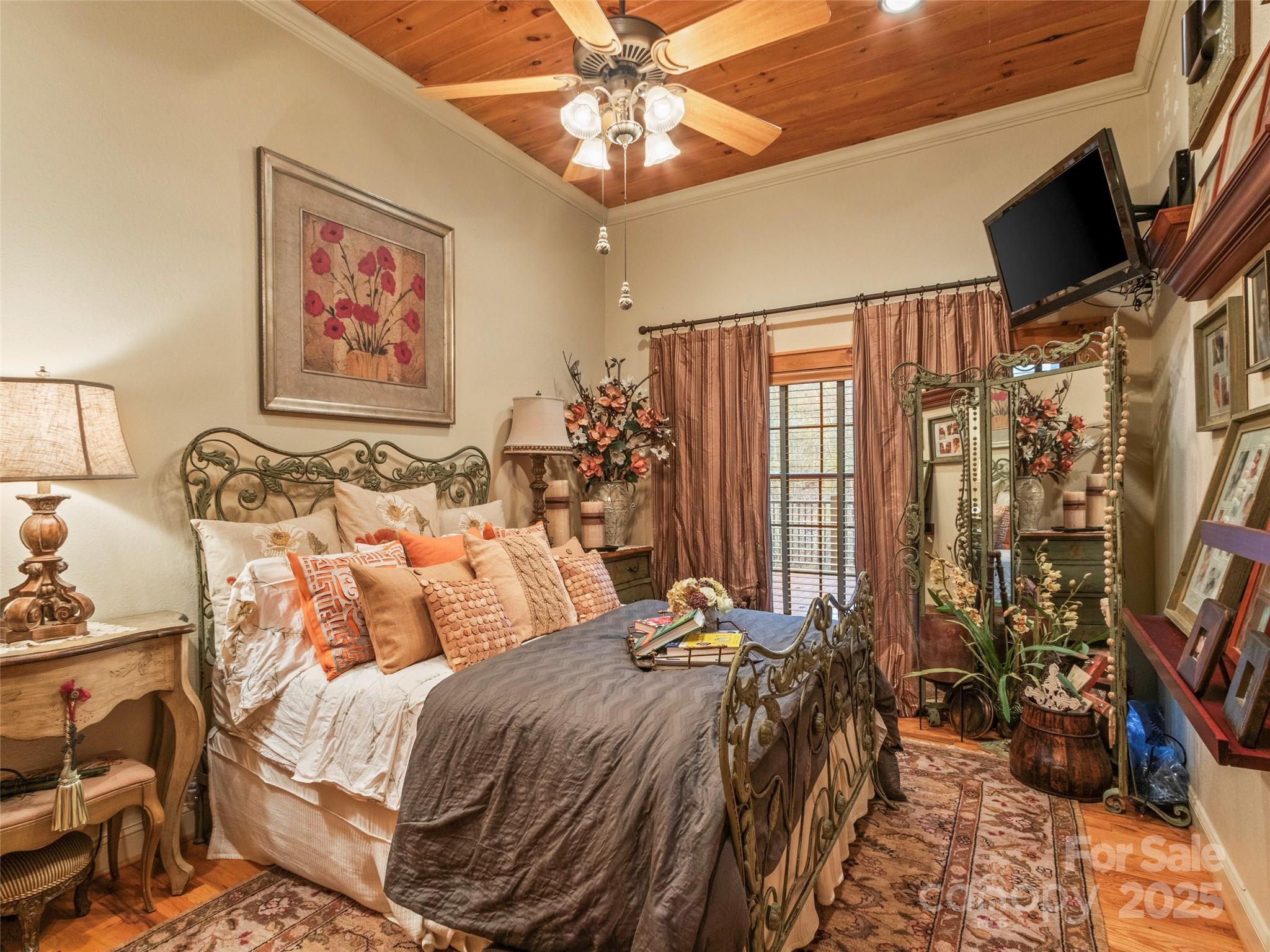 90 Rogers Creek Drive — Bakersville
