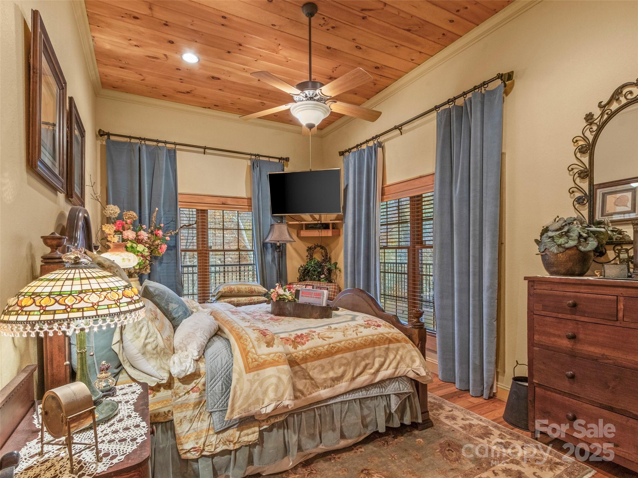 90 Rogers Creek Drive — Bakersville
