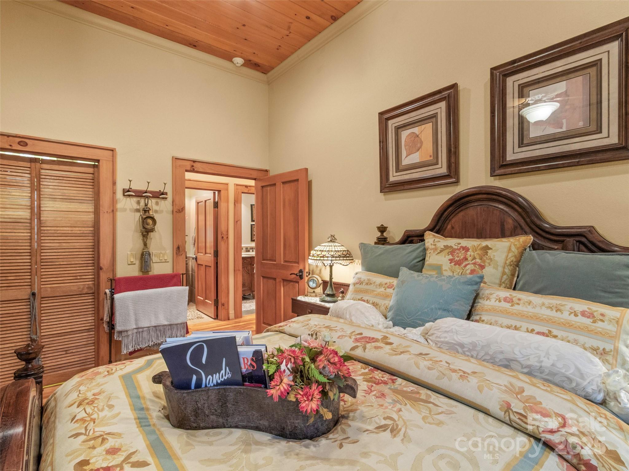 90 Rogers Creek Drive — Bakersville
